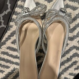 Elegant Silver Women's Shoes with Rhinestone Bow